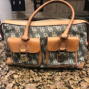 Dooney bourke purse